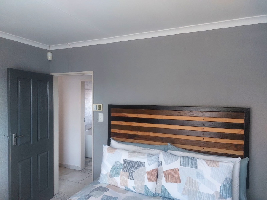 3 Bedroom Property for Sale in Waterkloof Hill Estate North West